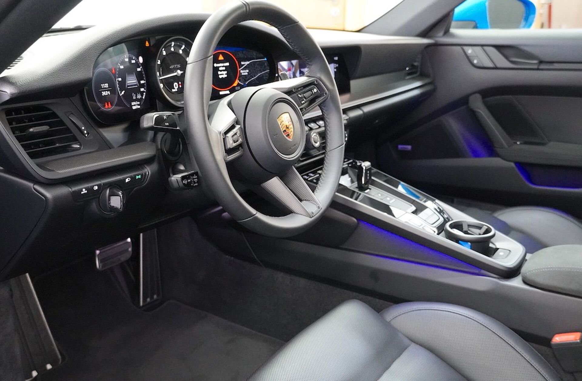 PORSCHE 911 Carrera GTS PDK