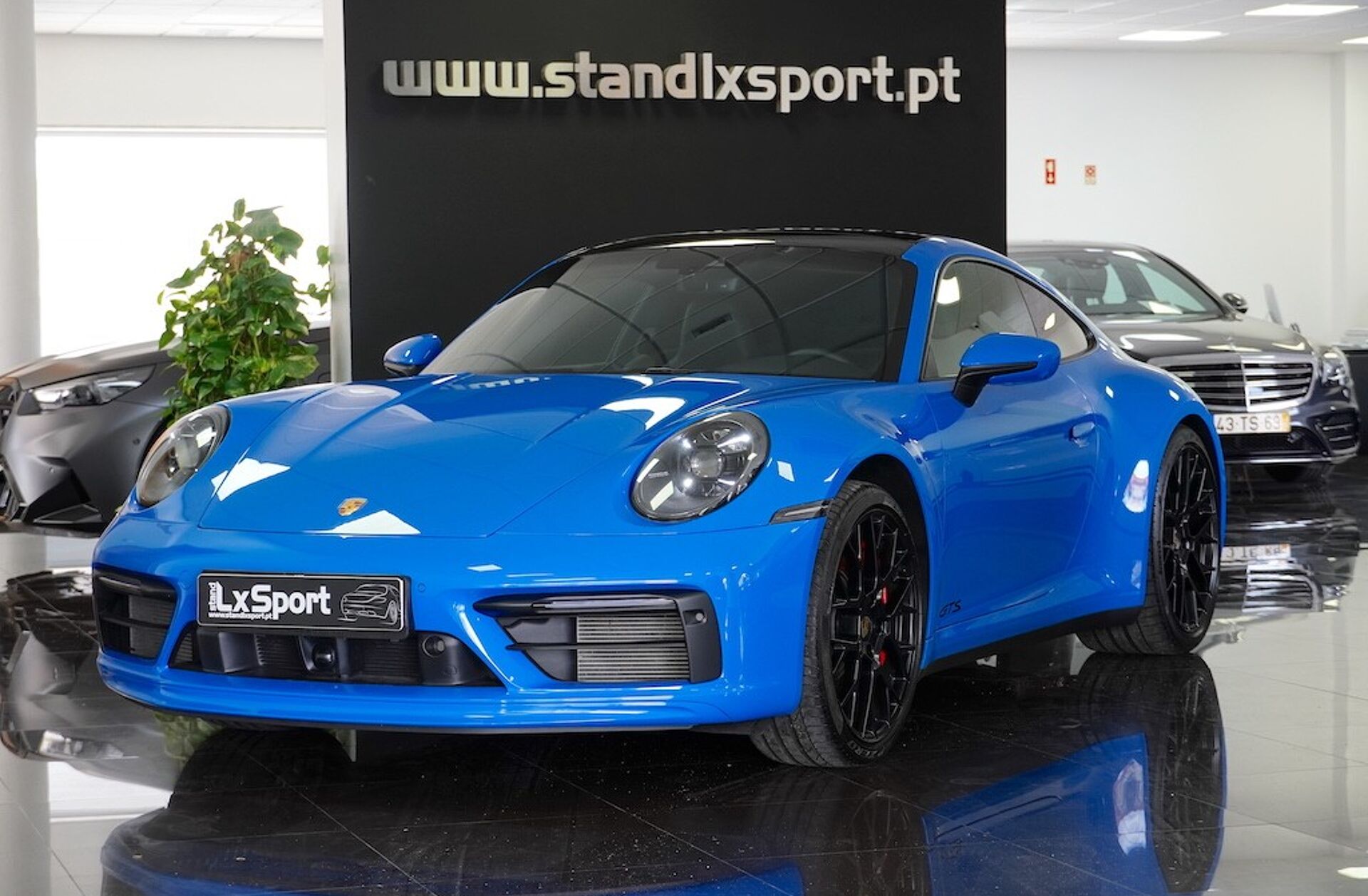 PORSCHE 911 Carrera GTS PDK