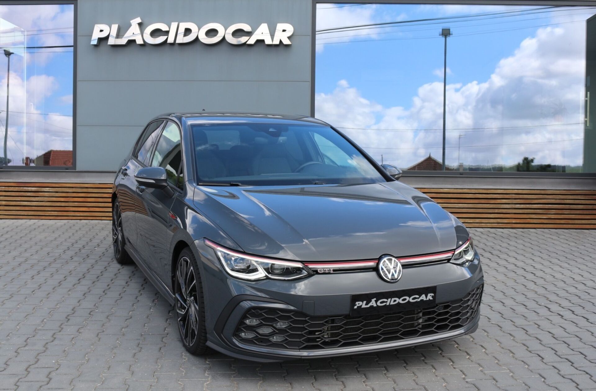 VOLKSWAGEN Golf 2.0 TSI GTI DSG