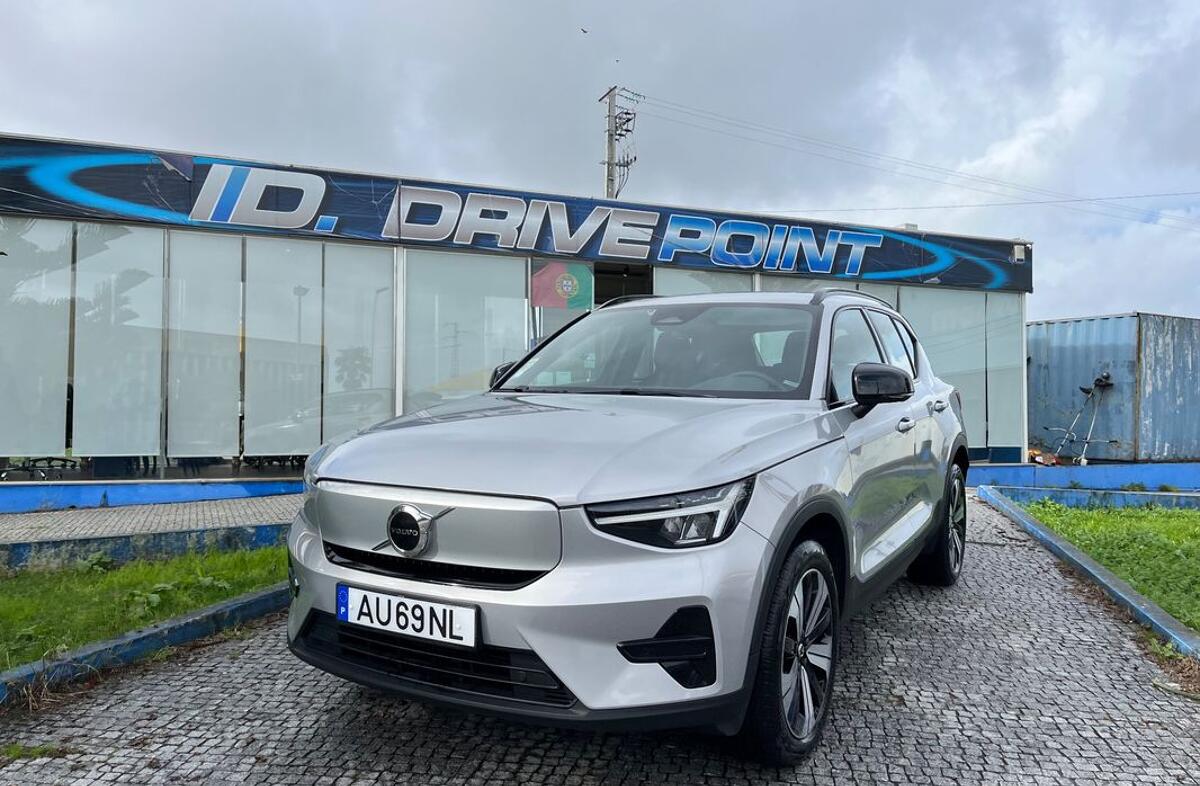 VOLVO XC40 Recharge Core