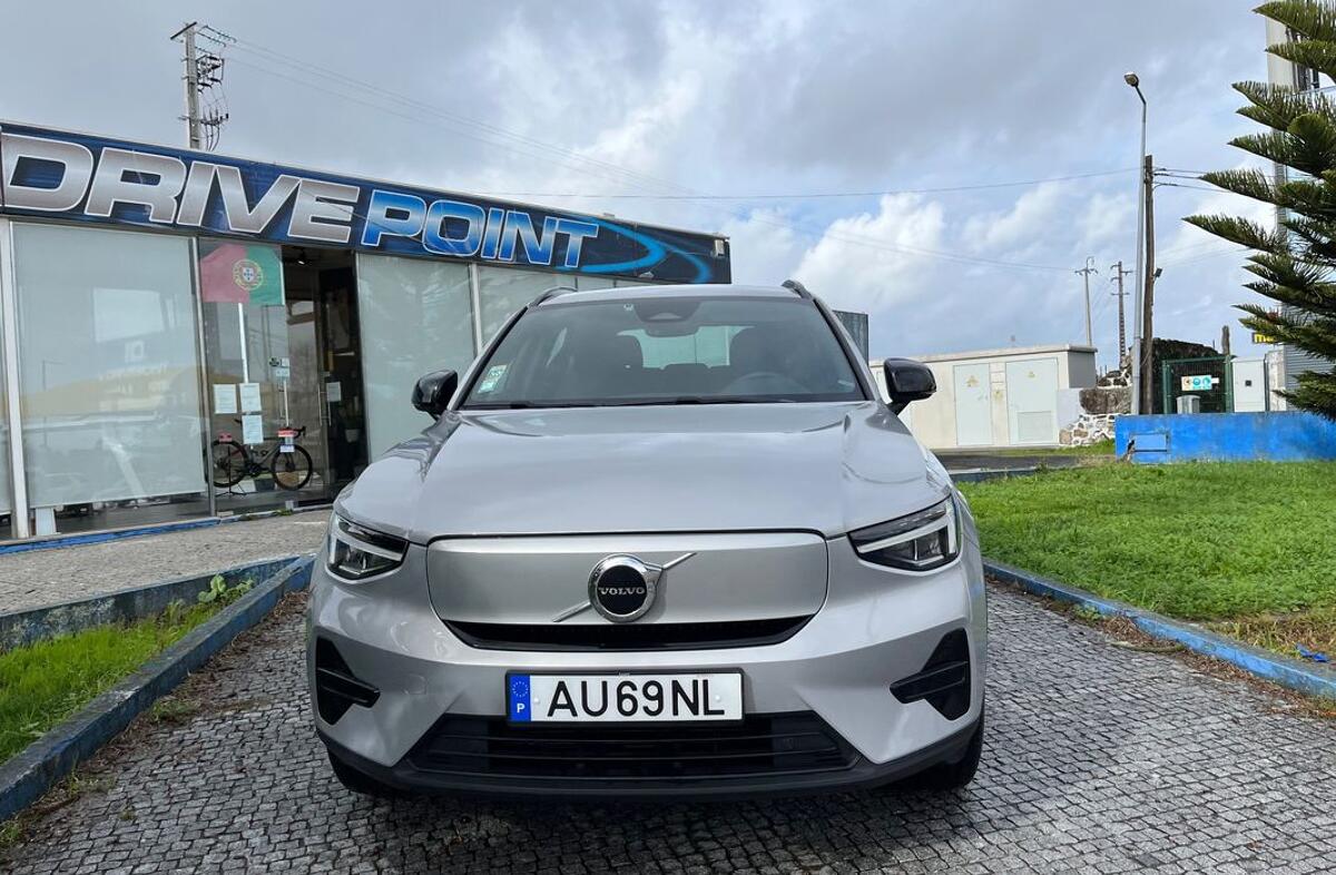 VOLVO XC40 Recharge Core