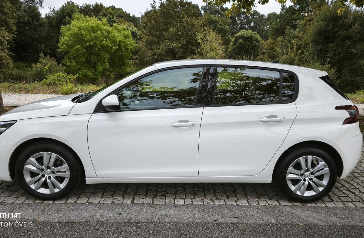 PEUGEOT 308 1.5 BlueHDi Style