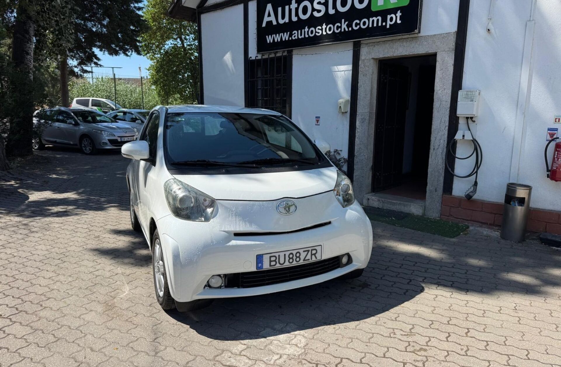 TOYOTA IQ 1.0 VVT-i