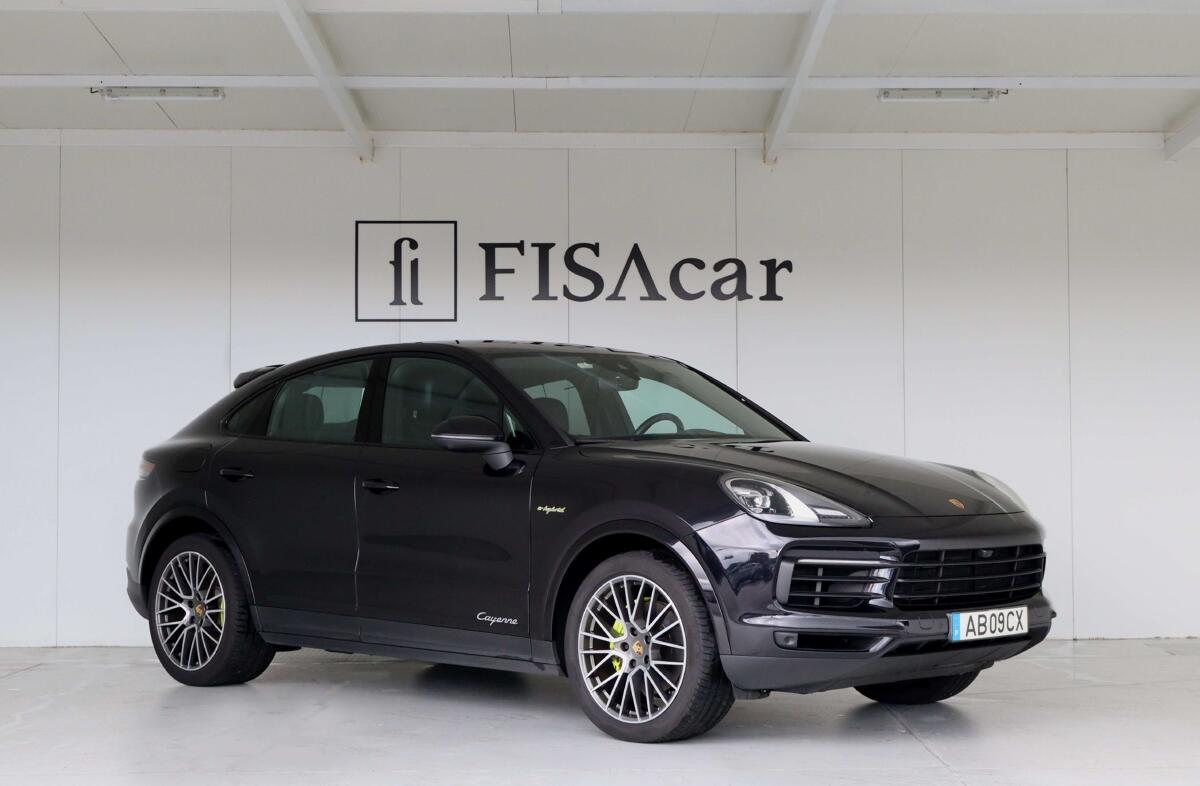 PORSCHE Cayenne E-Hybrid