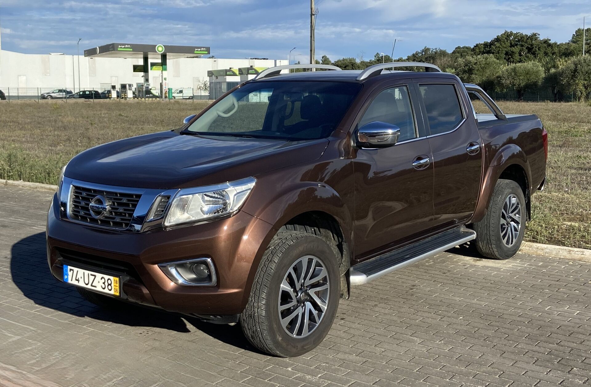 NISSAN Navara 2.3 dCi CD 4WD Vis.Bu.B.Dif.