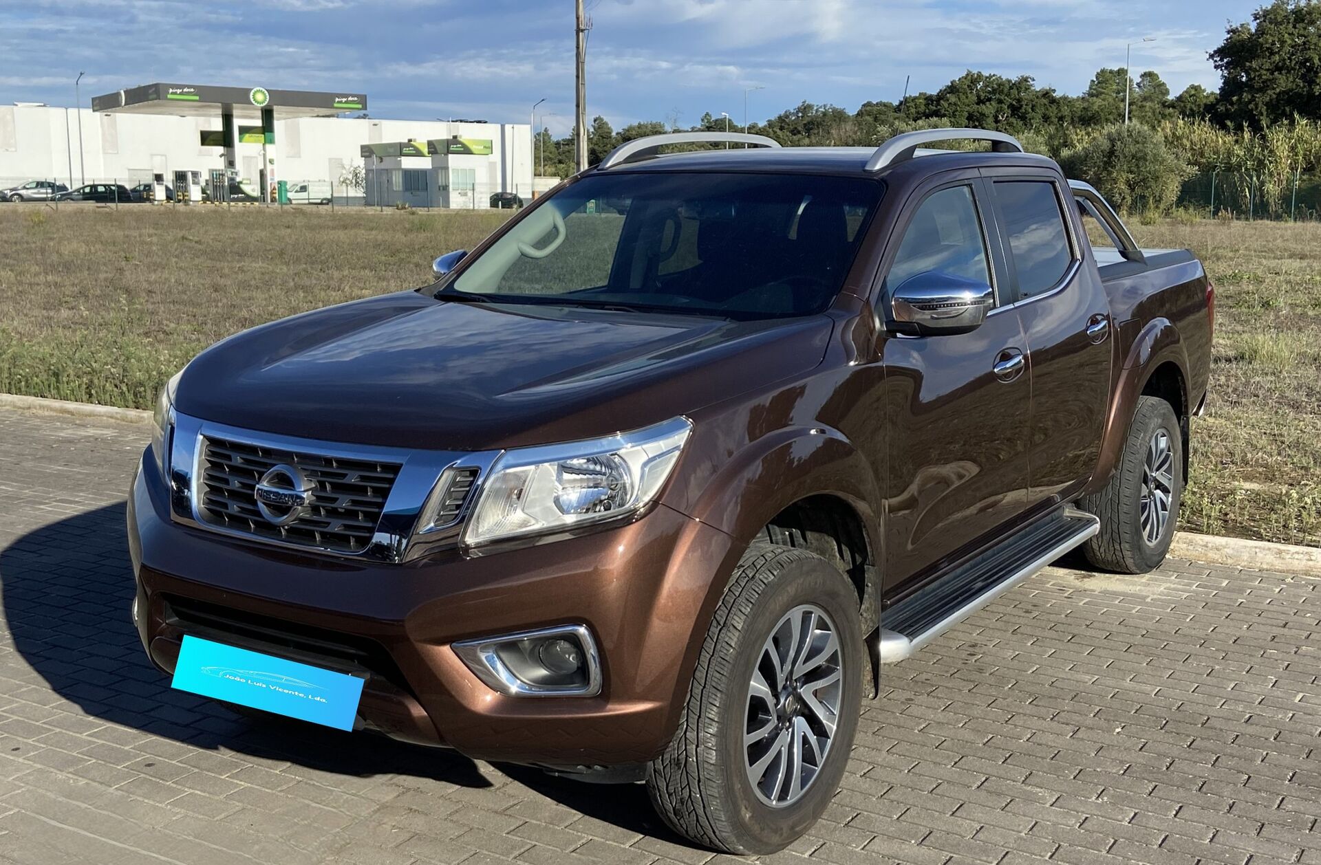 NISSAN Navara 2.3 dCi CD 4WD Vis.Bu.B.Dif.
