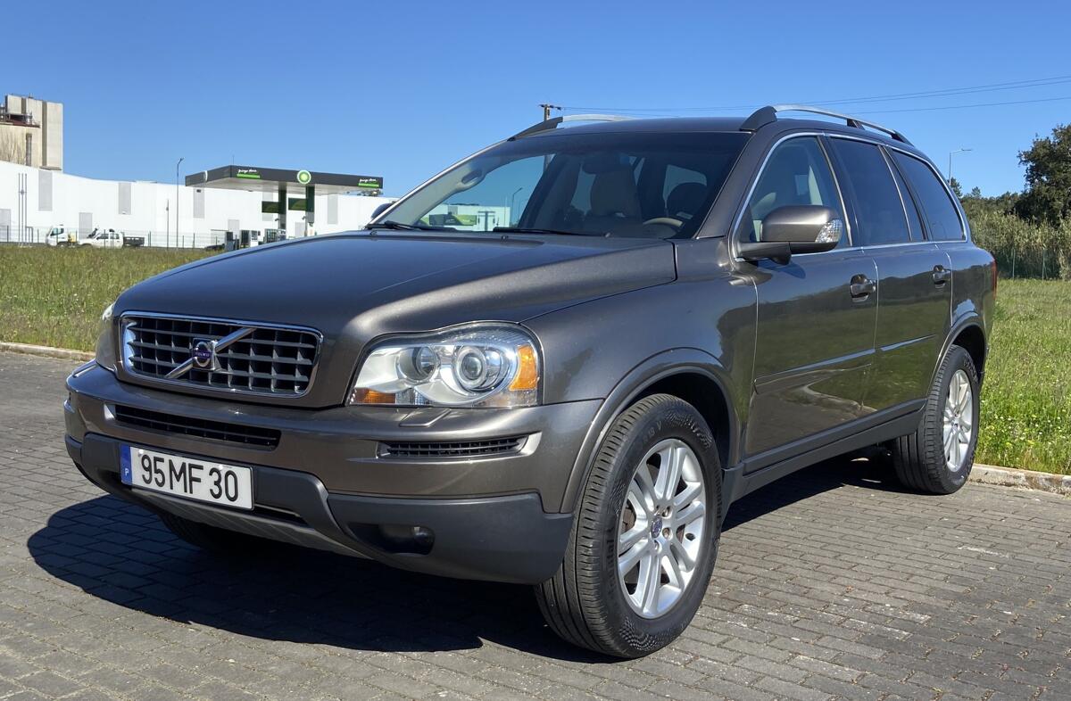 VOLVO XC90 2.4 D5 7L Momentum