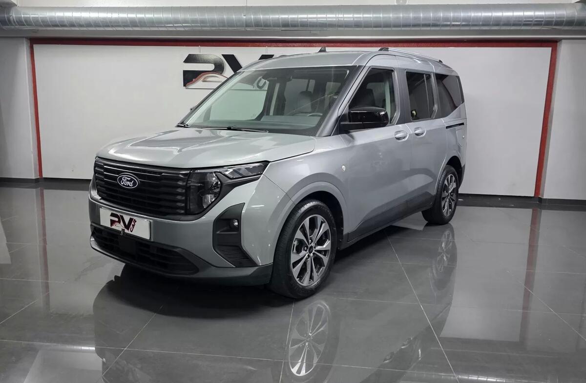 FORD Courier Tourneo  1.0 EcoBoost Titanium DCT