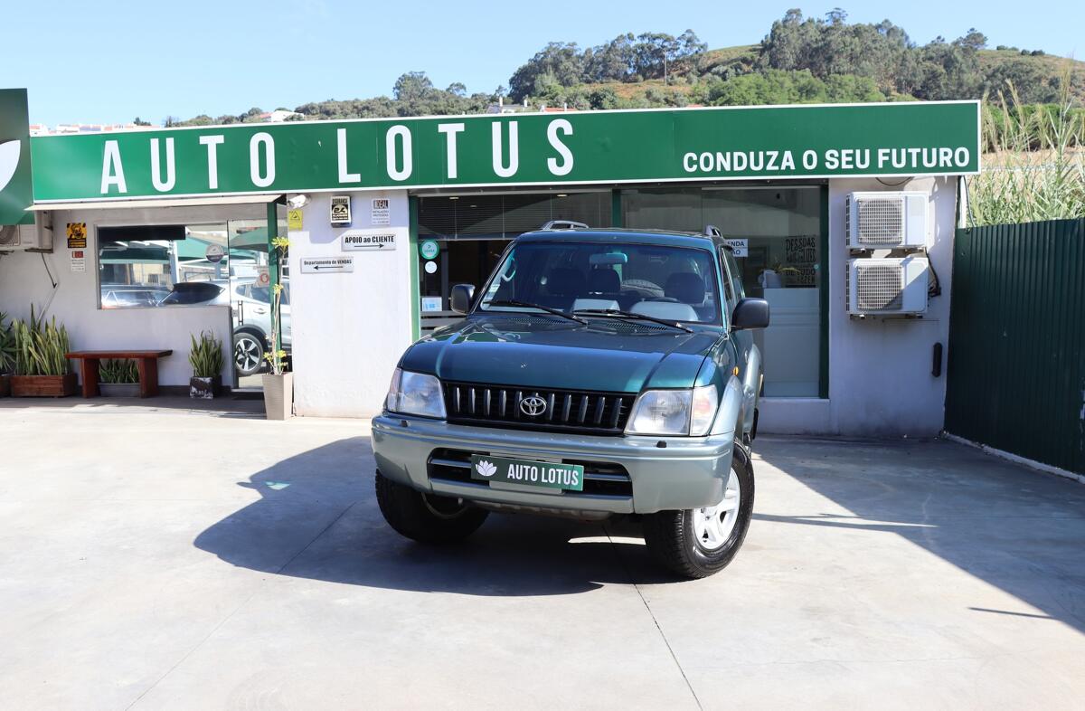 TOYOTA Land Cruiser 3.0 TD Standard