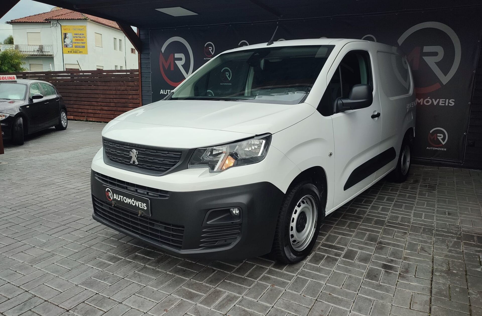 PEUGEOT Partner 1.5 BlueHDi Asphalt Standard