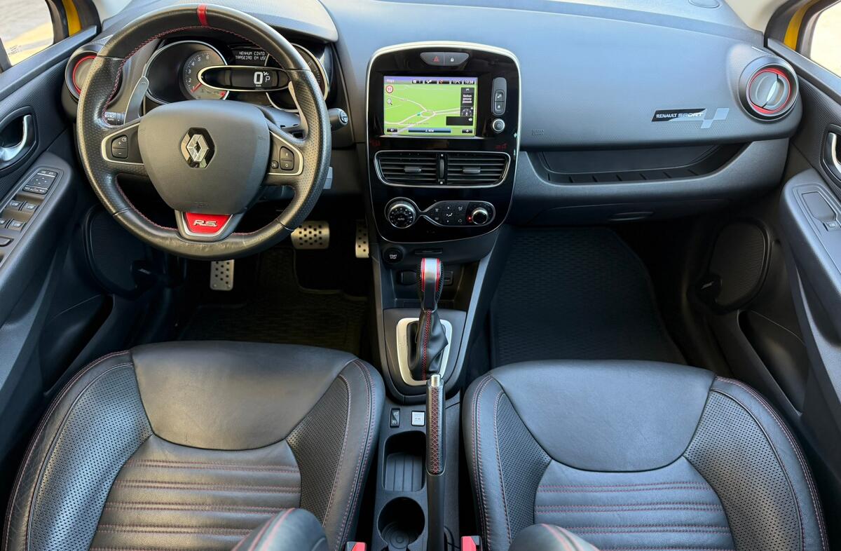 RENAULT Clio 1.6 T RS Trophy EDC