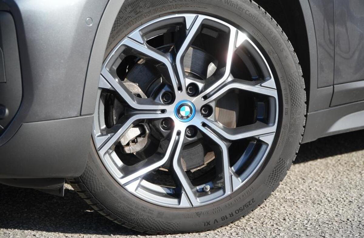 BMW X1 25 e xDrive Corporate Edition