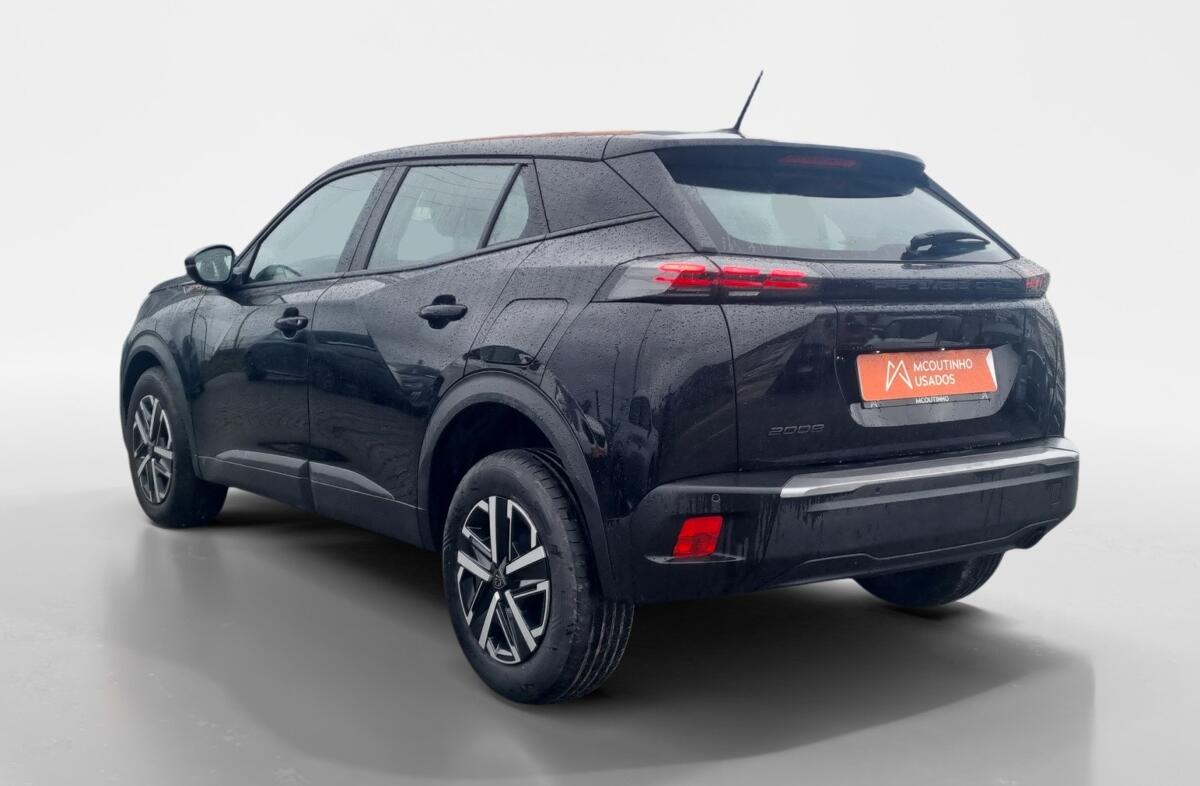 PEUGEOT 2008 1.2 PureTech Style