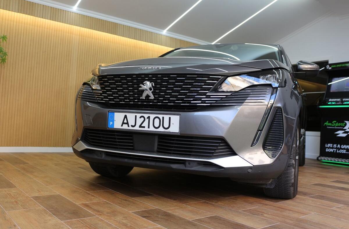PEUGEOT 3008 1.6 Hybrid Allure Pack e-EAT8