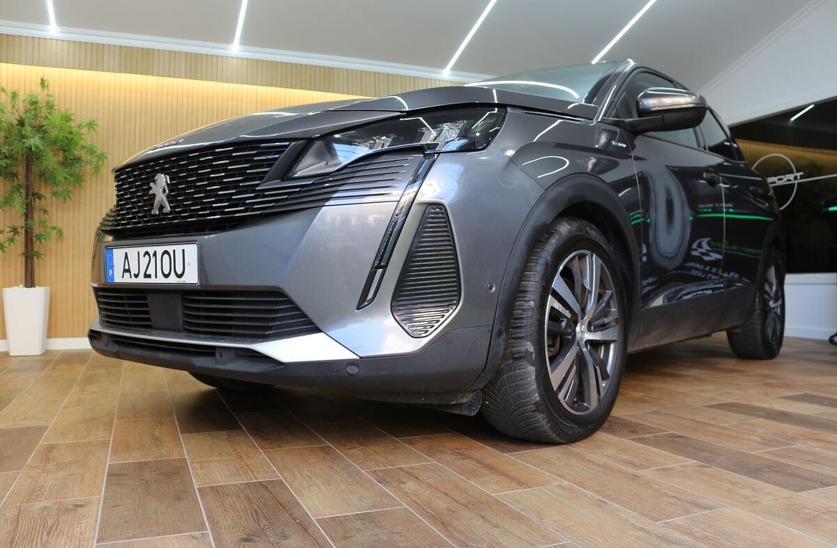 PEUGEOT 3008 1.6 Hybrid Allure Pack e-EAT8