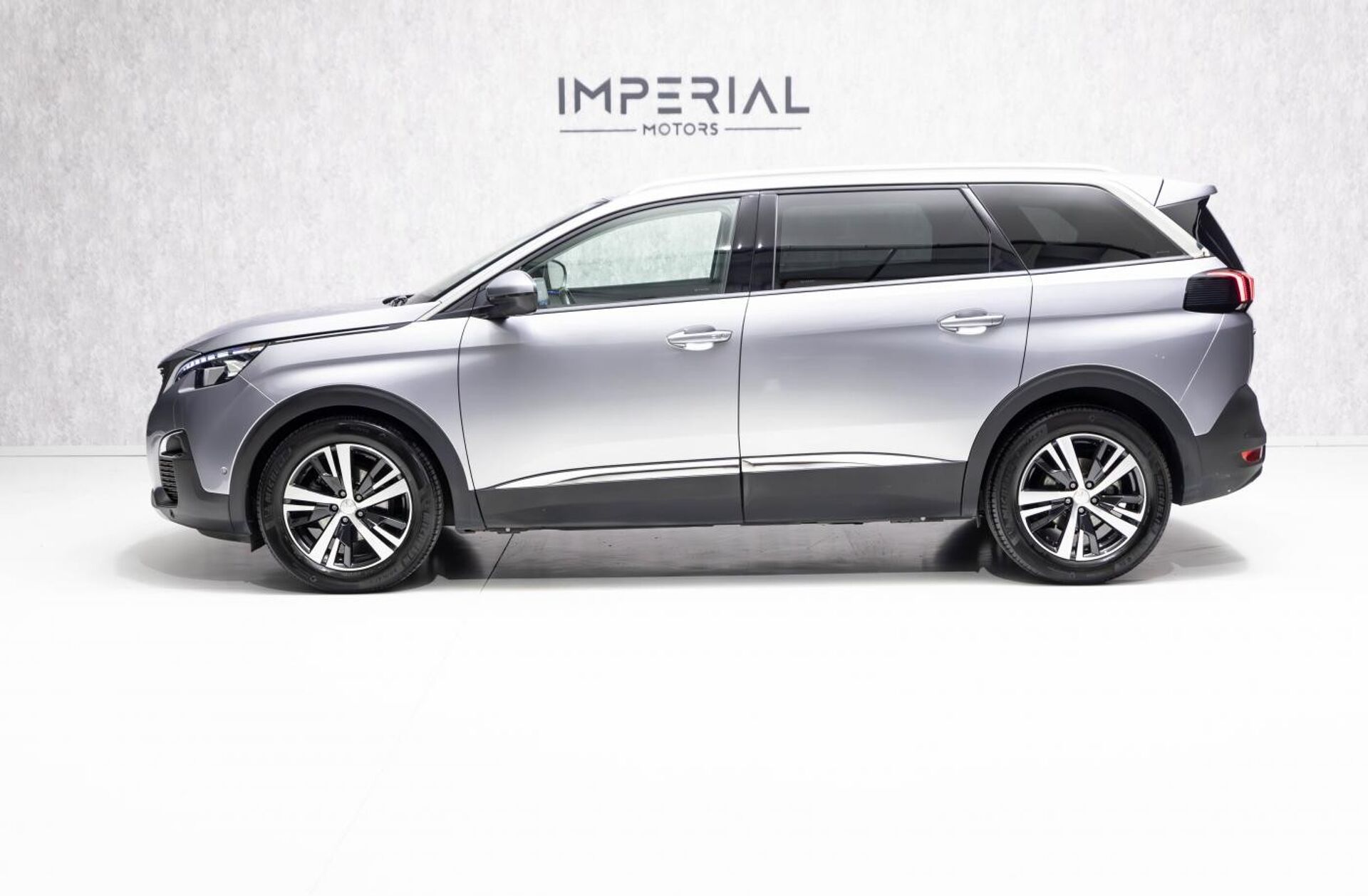 PEUGEOT 5008 1.2 PureTech Allure EAT6