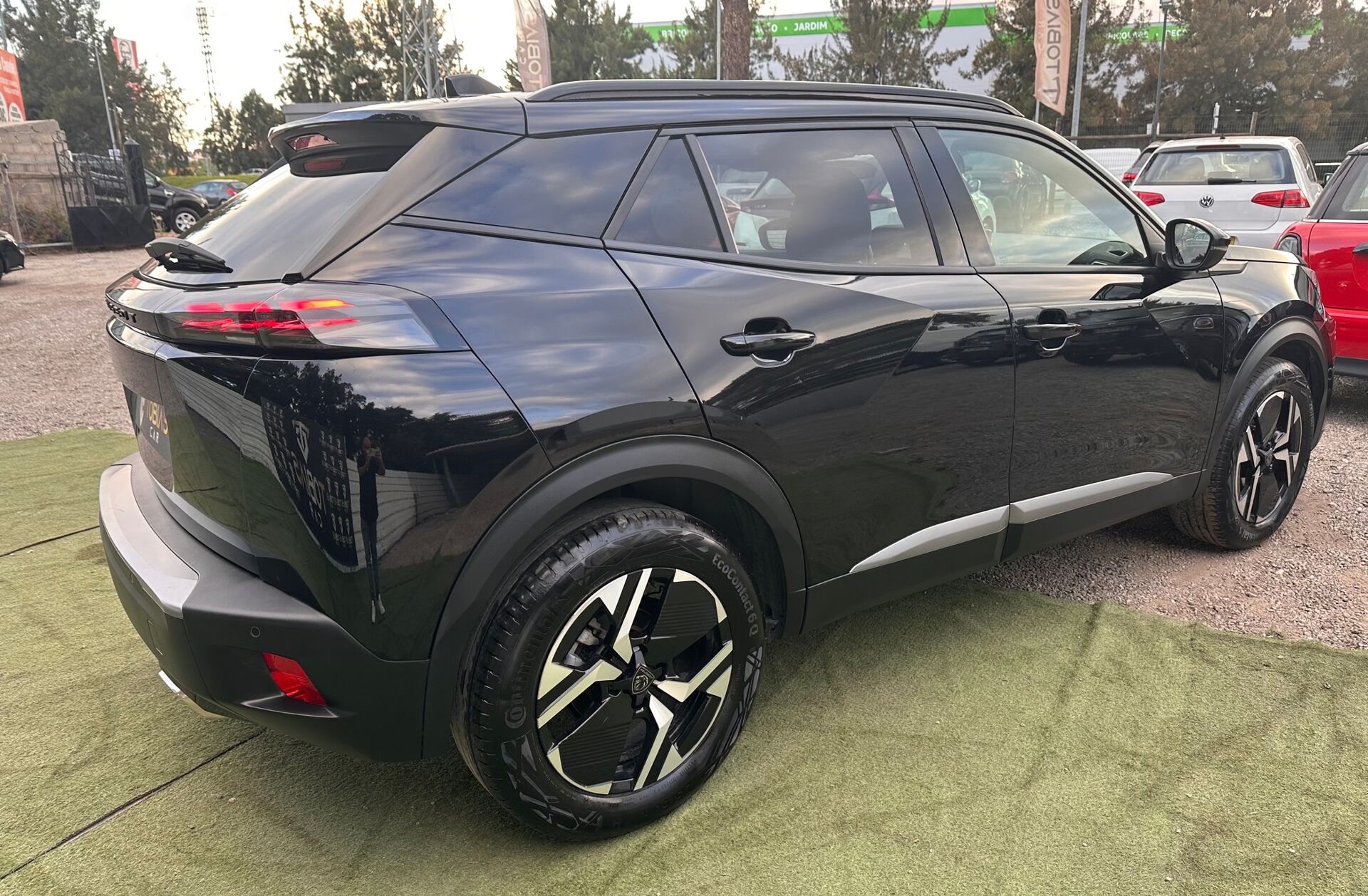 PEUGEOT 2008 1.2 PureTech Allure EAT8