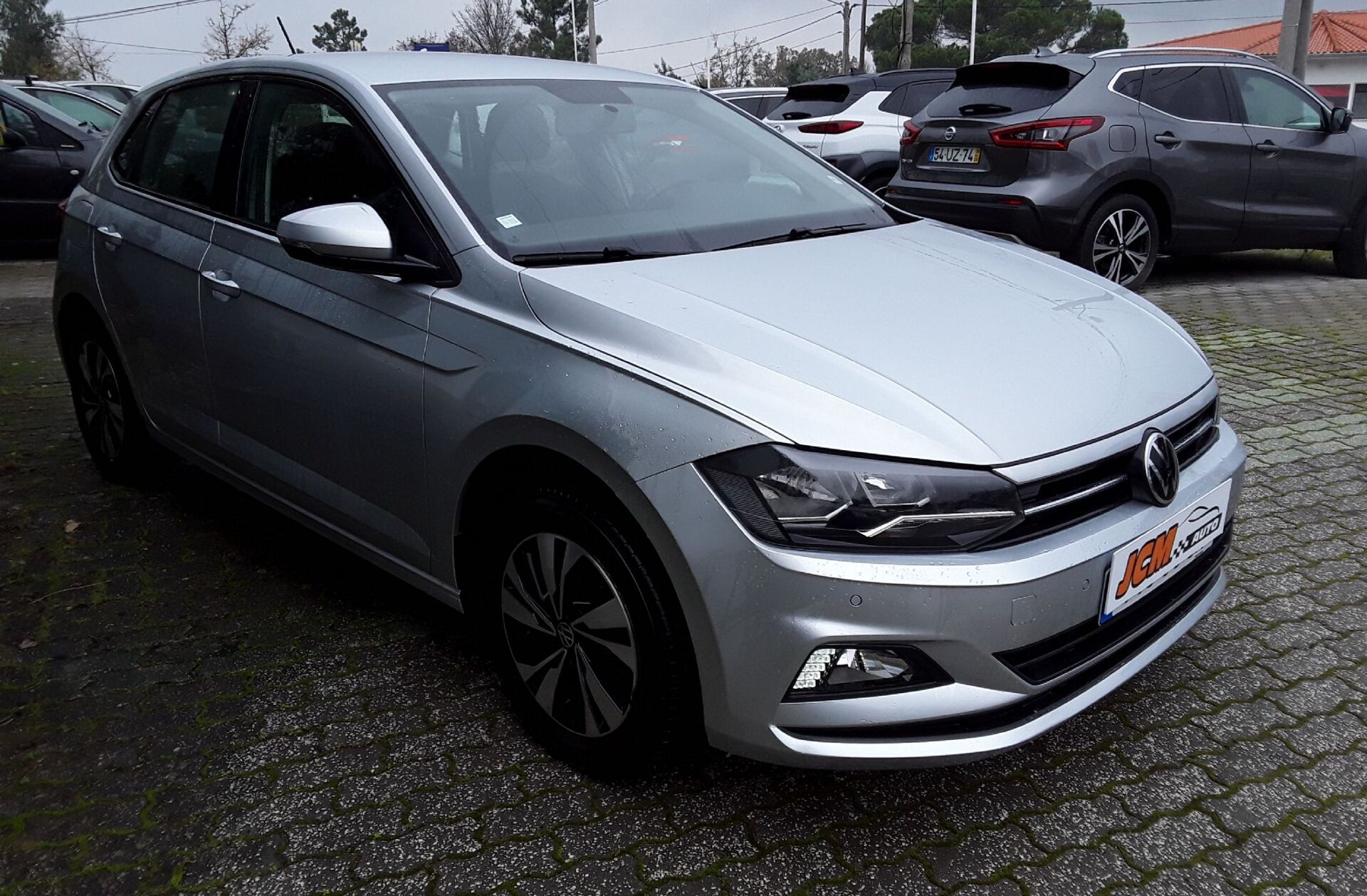 VOLKSWAGEN Polo 1.0 Confortline