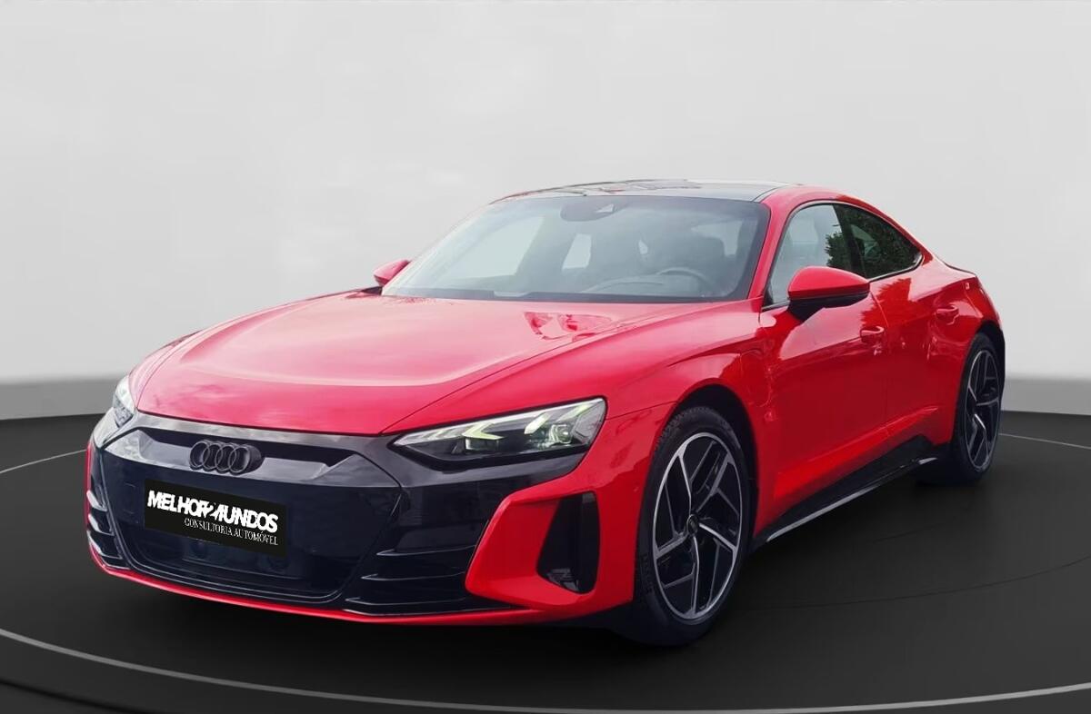 AUDI e-tron GT quattro