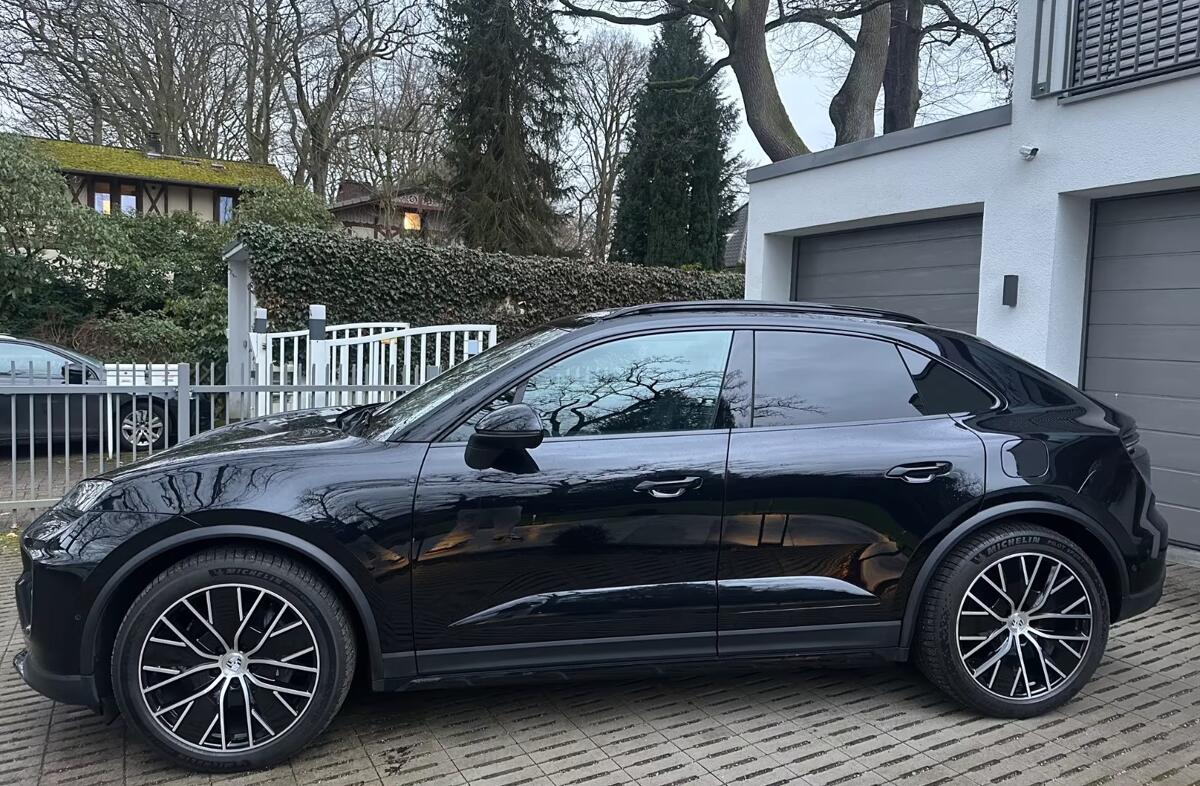PORSCHE Macan Macan