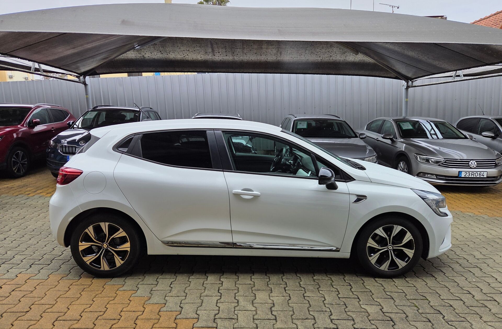 RENAULT Clio 1.0 TCe Limited Bi-Fuel