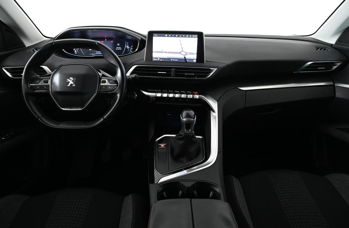 PEUGEOT 3008 1.5 BlueHDi Active