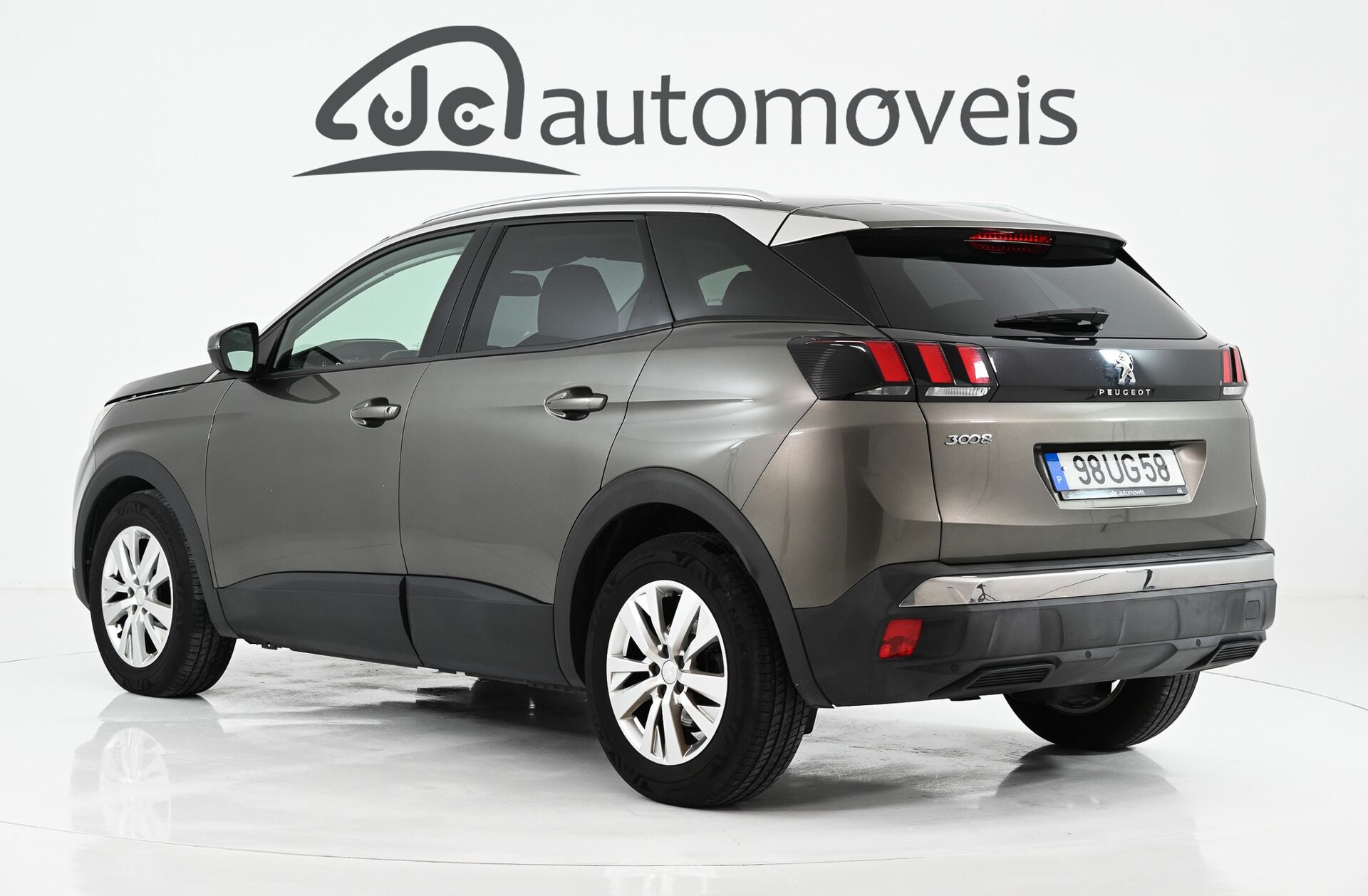 PEUGEOT 3008 1.5 BlueHDi Active
