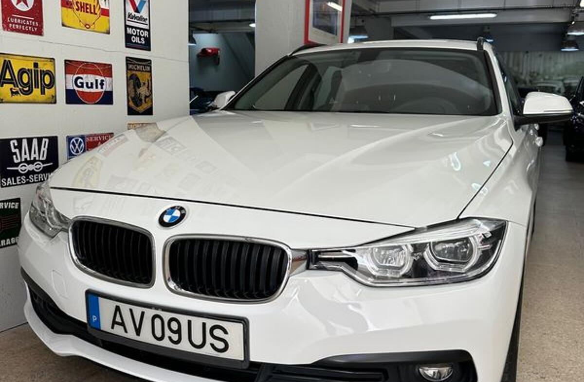 BMW Serie-3 320 d Touring Auto