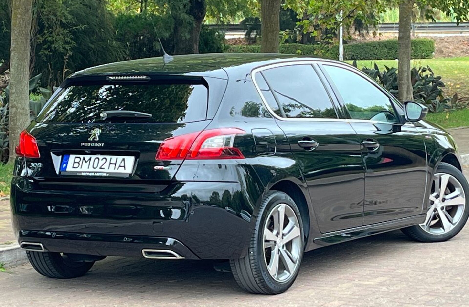 PEUGEOT 308 1.2 PureTech GT Line EAT8