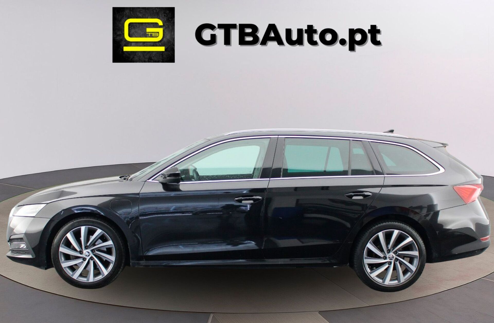 SKODA Octavia 1.4 TSI iV Style DSG