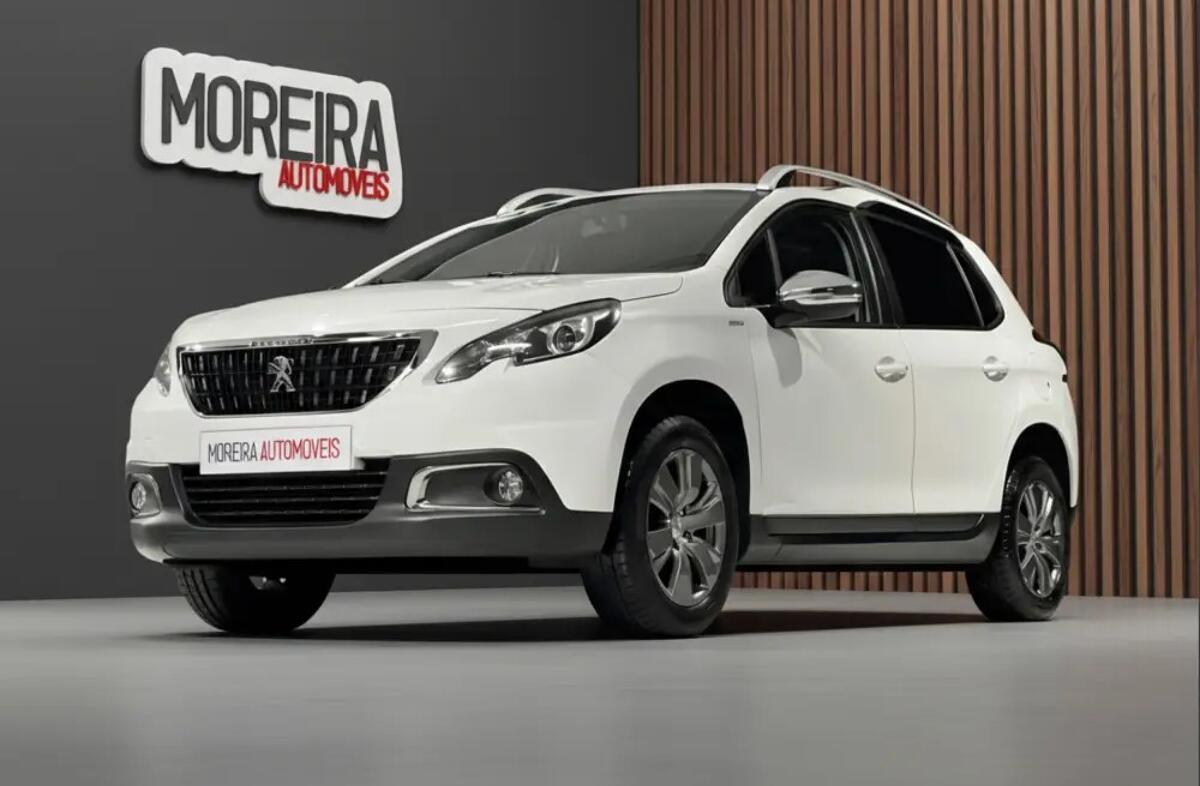 PEUGEOT 2008 1.2 PureTech Style