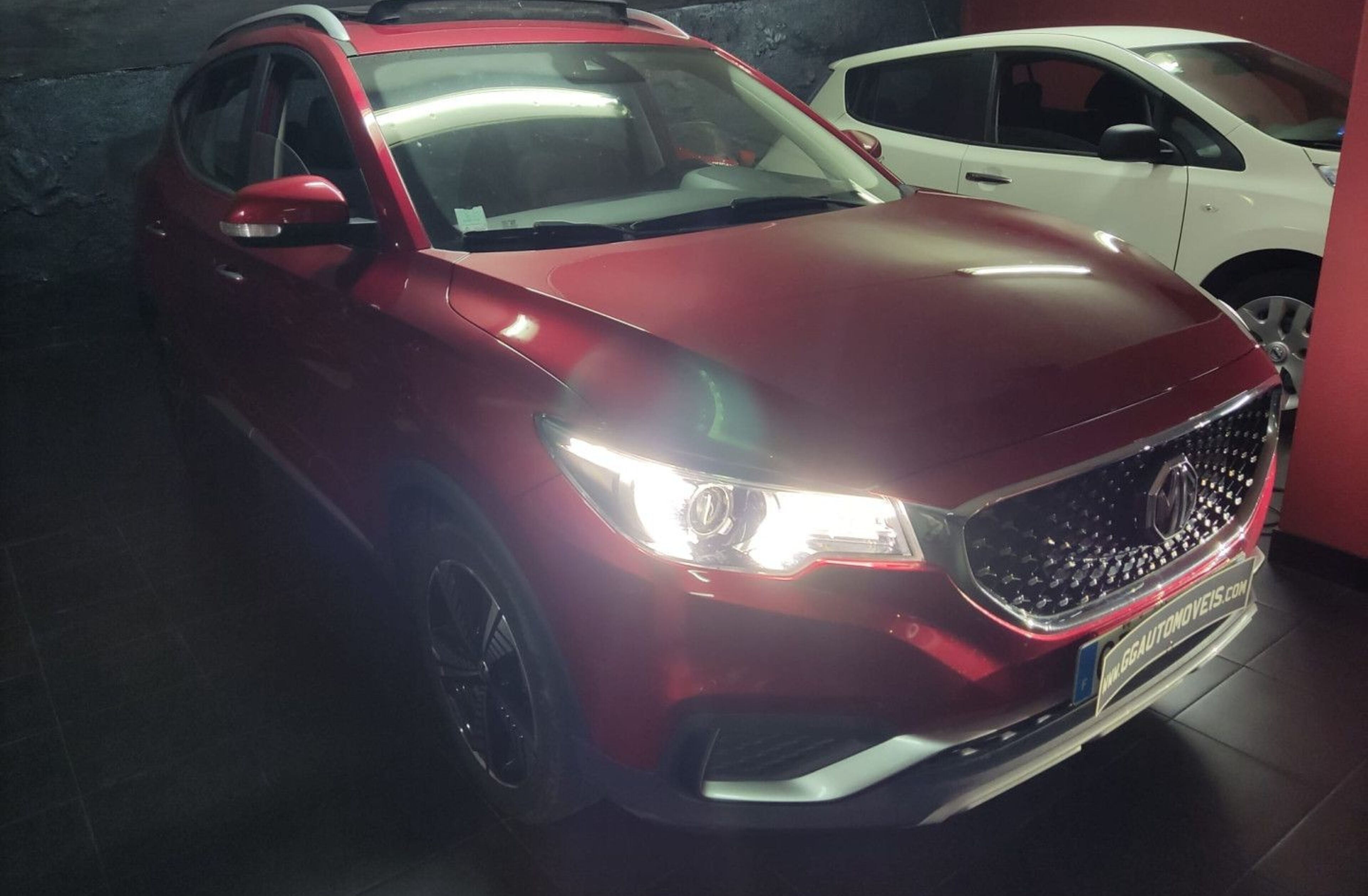 MG ZS EV 44.5 kWh Luxury