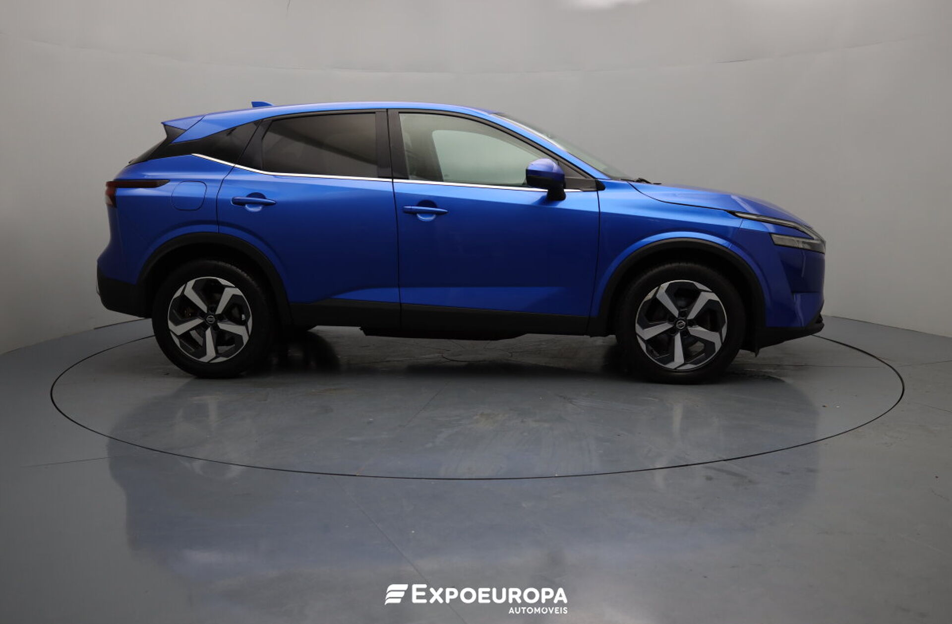 NISSAN Qashqai 1.3 DIG-T N-GO Xtronic