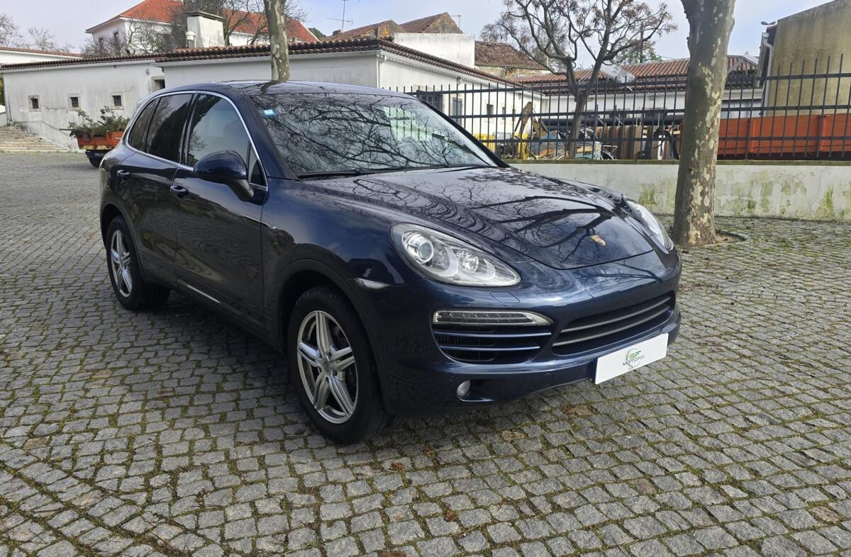 PORSCHE Cayenne II