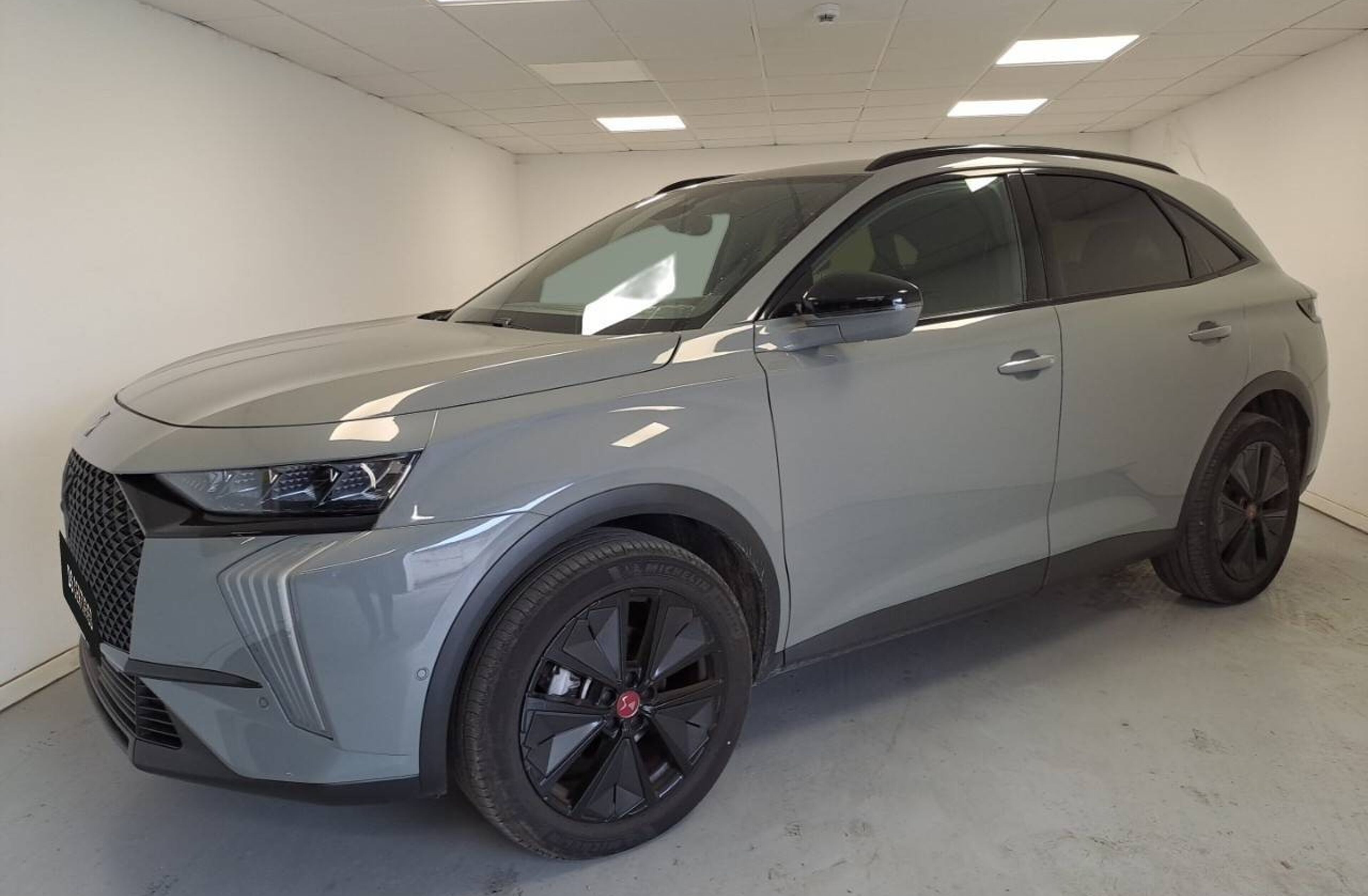 DS DS 3 1.5 BlueHDi 130 EAT8 Performance Line