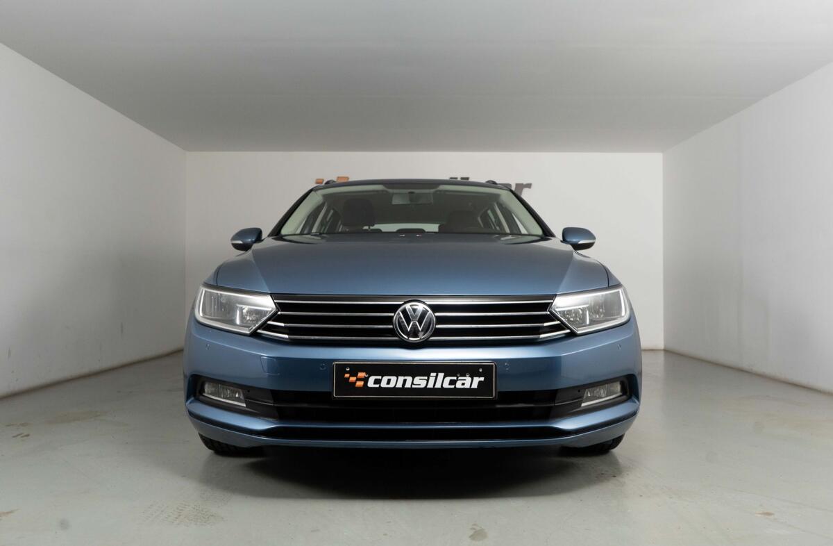 VOLKSWAGEN Passat 1.6 TDi Confortline