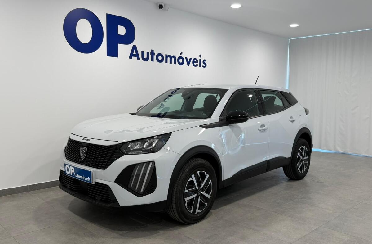 PEUGEOT 2008 1.2 PureTech Active