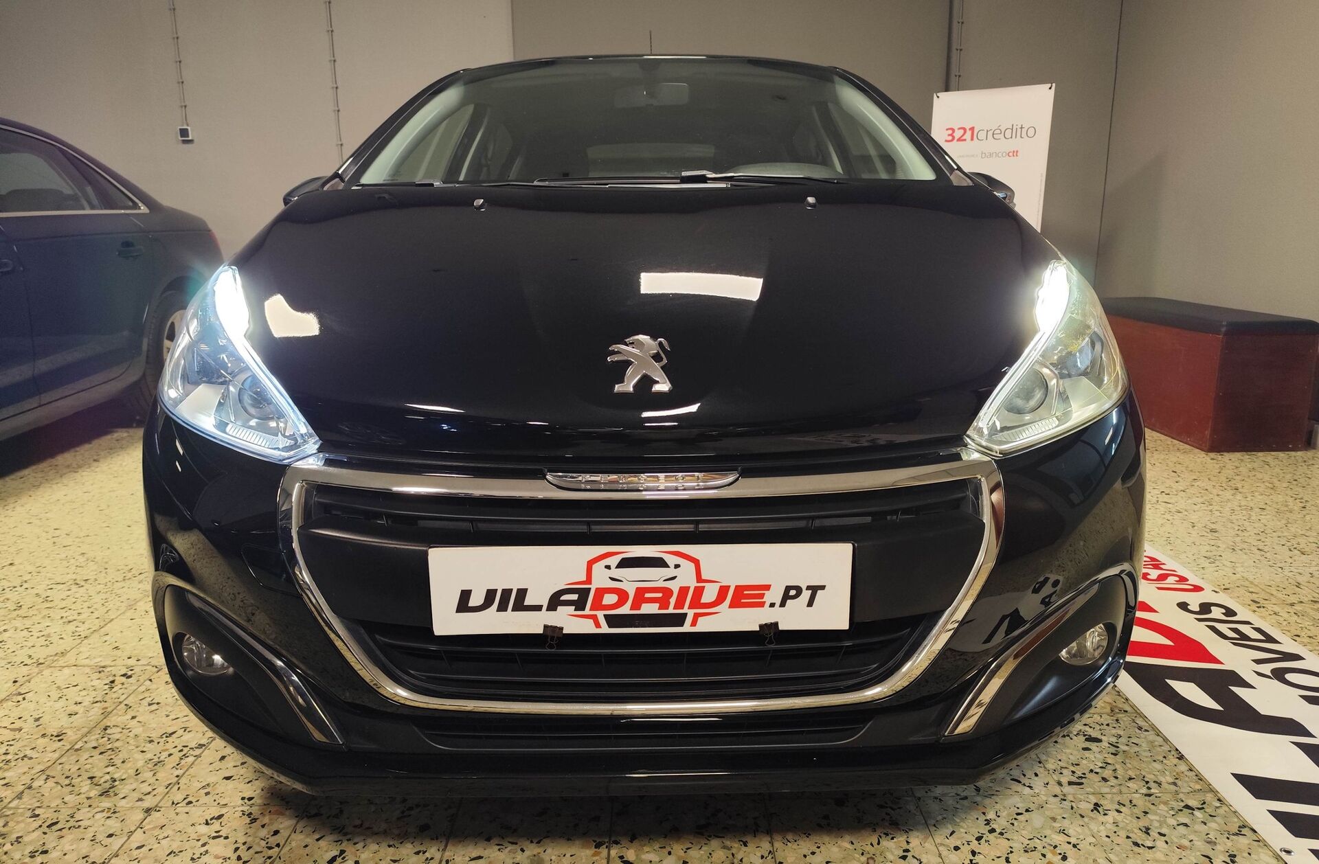 PEUGEOT 208 1.2 PureTech Style