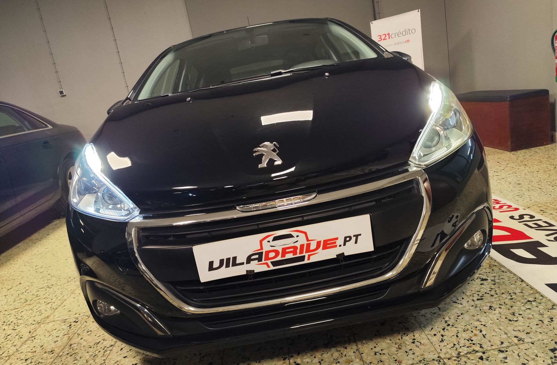 PEUGEOT 208 1.2 PureTech Style
