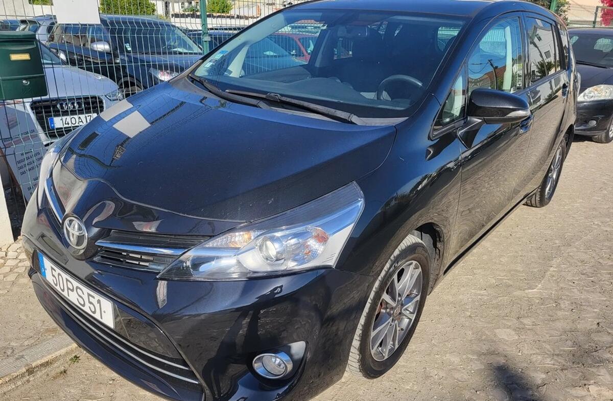 TOYOTA Verso 1.6 D-4D Comfort