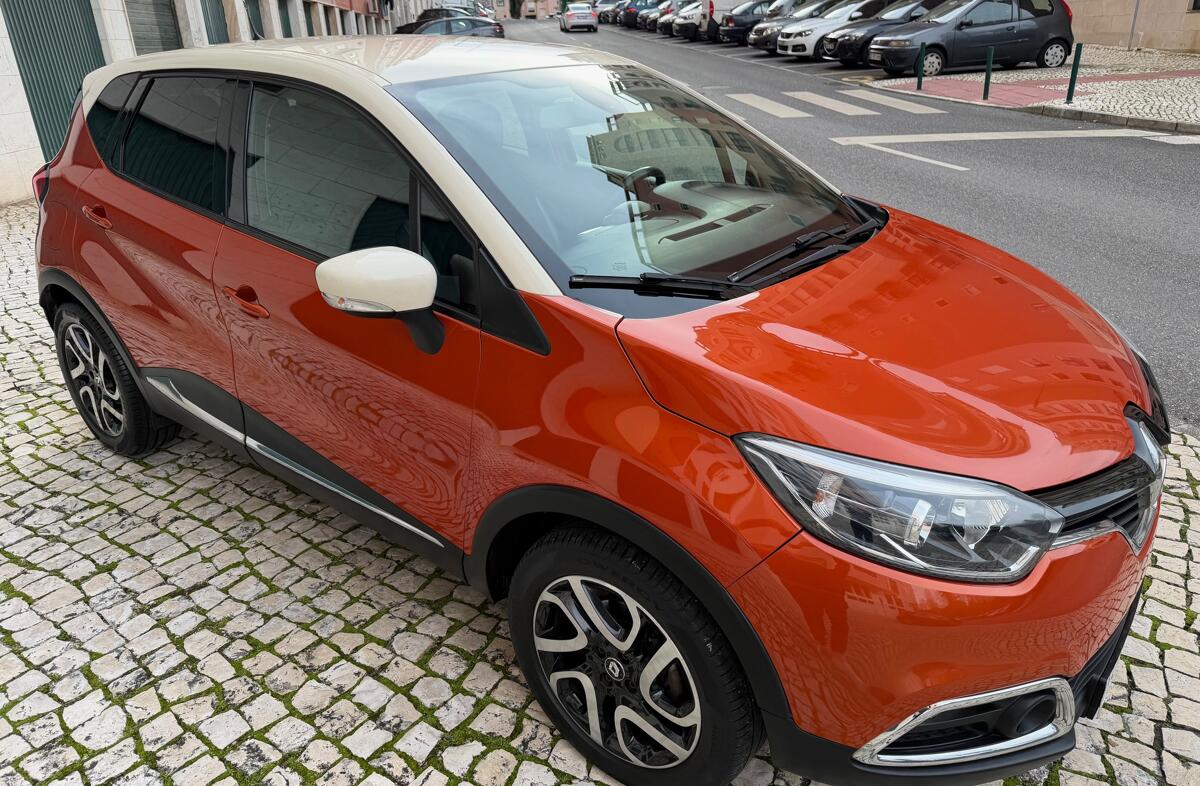 RENAULT Captur 1.2 TCe Exclusive EDC