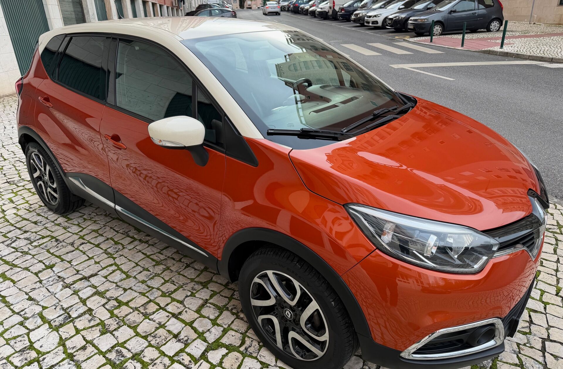 RENAULT Captur 1.2 TCe Exclusive EDC