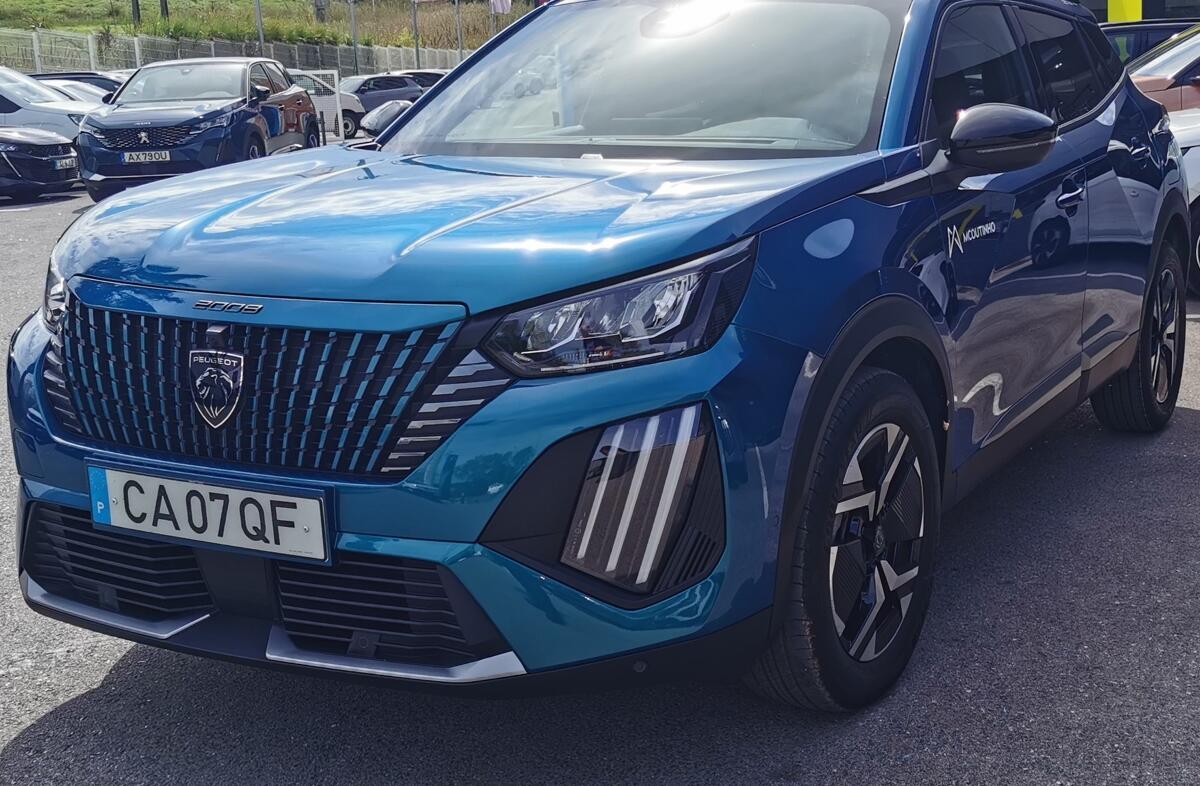 PEUGEOT 2008 1.2 Allure