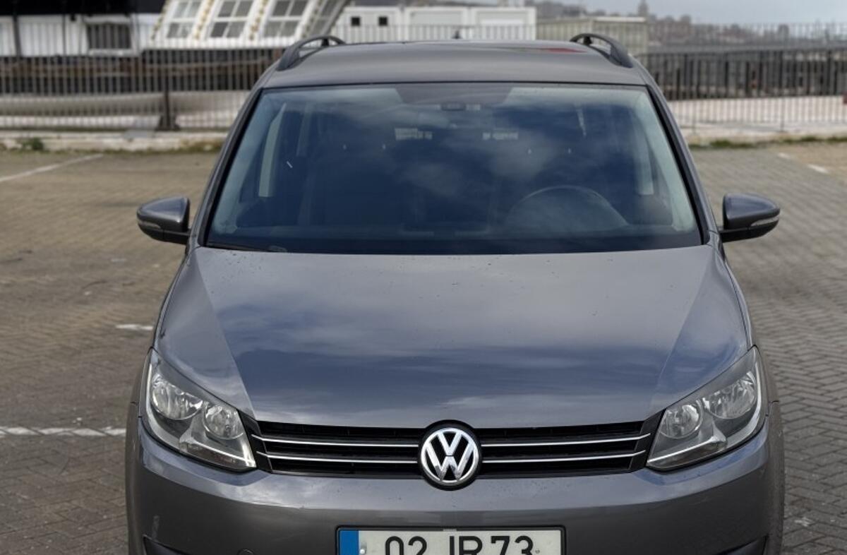 VOLKSWAGEN Touran 1.6 TDi Blue.Confortline 7L