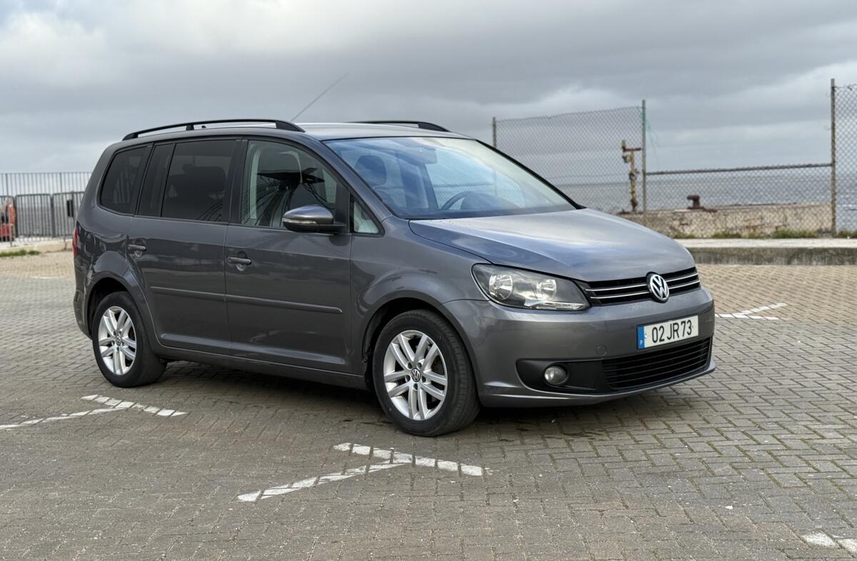VOLKSWAGEN Touran 1.6 TDi Blue.Confortline 7L