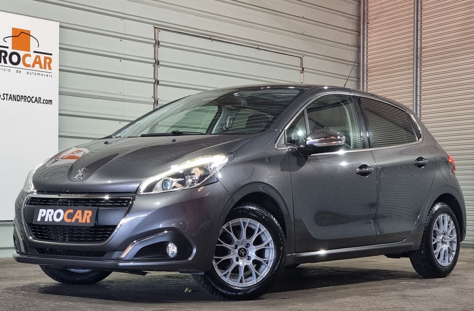 PEUGEOT 208 1.2 PureTech GT Line