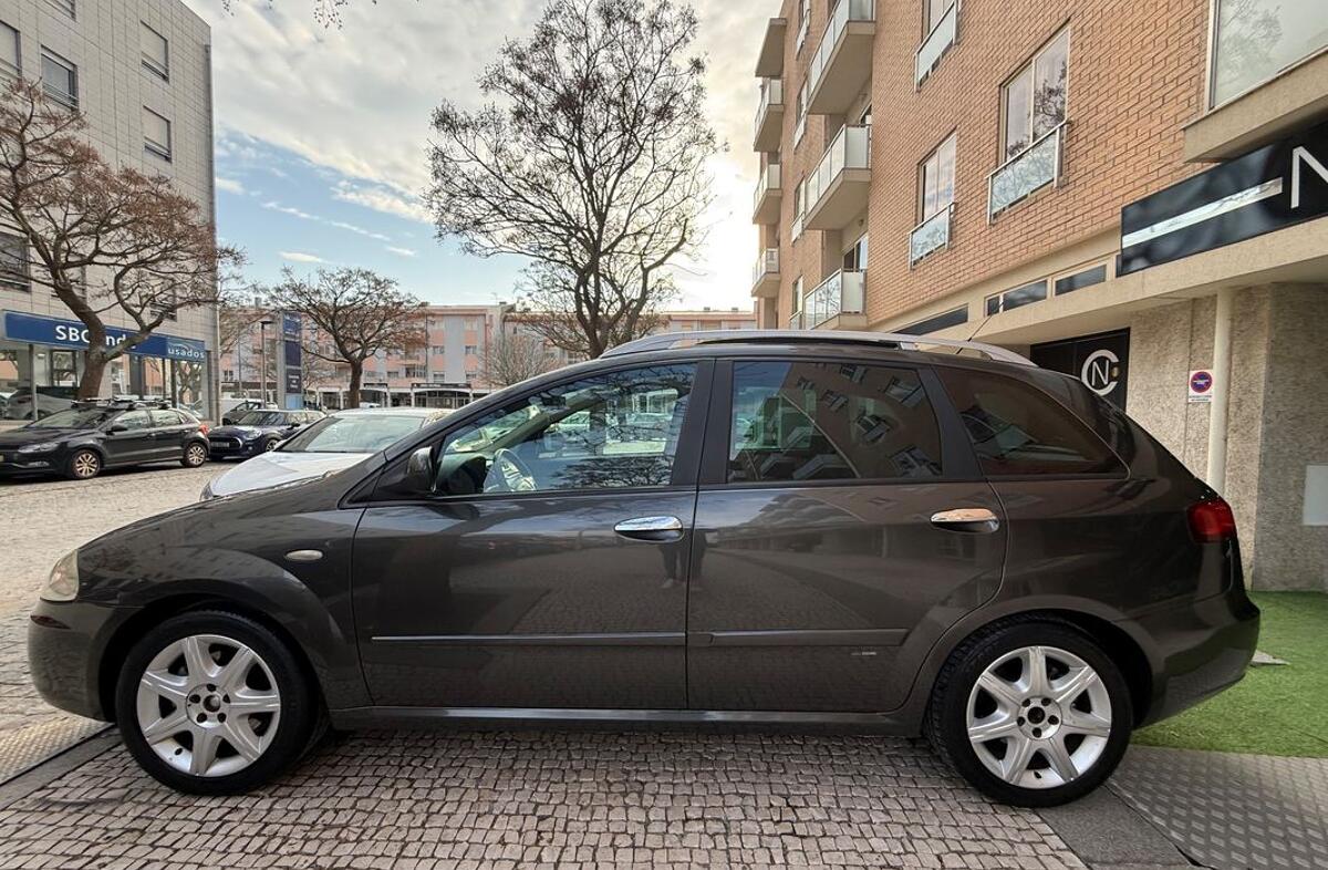 FIAT Croma 1.9 M-Jet Emotion