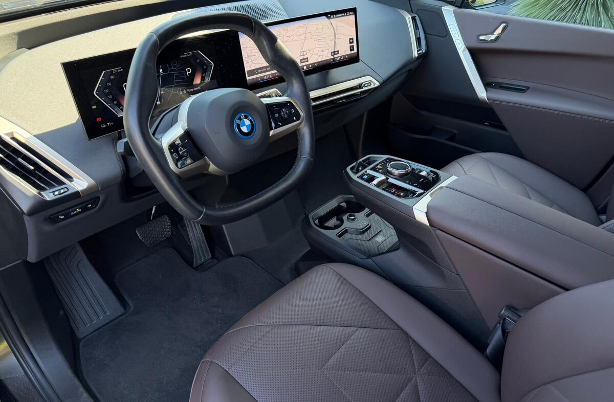 BMW iX xDrive 40 Pack Desportivo