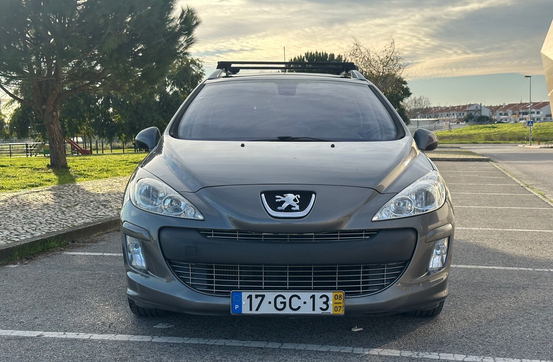 PEUGEOT 308 1.6 HDi Executive CVM6