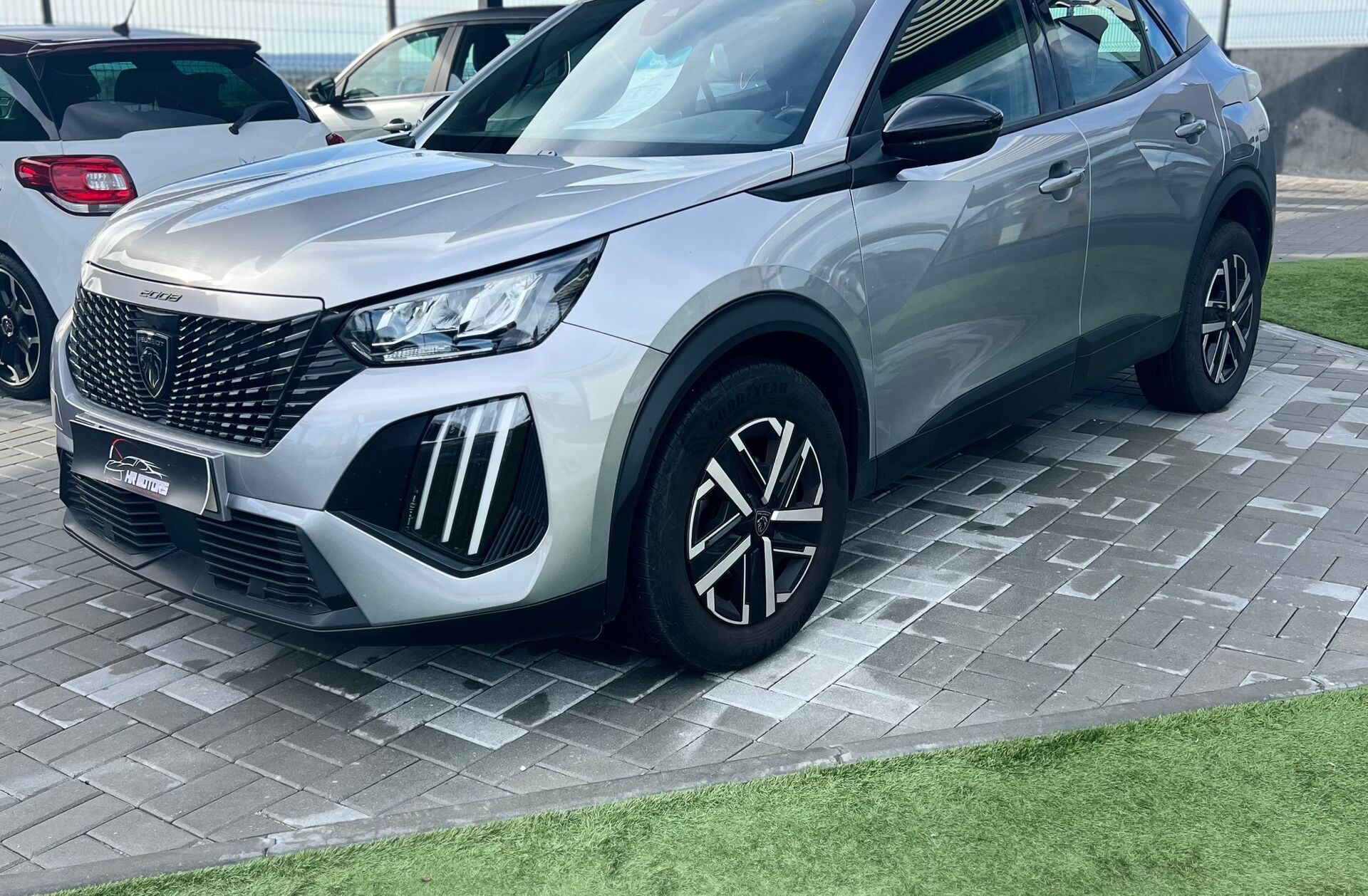 PEUGEOT 2008 1.2 PureTech Active